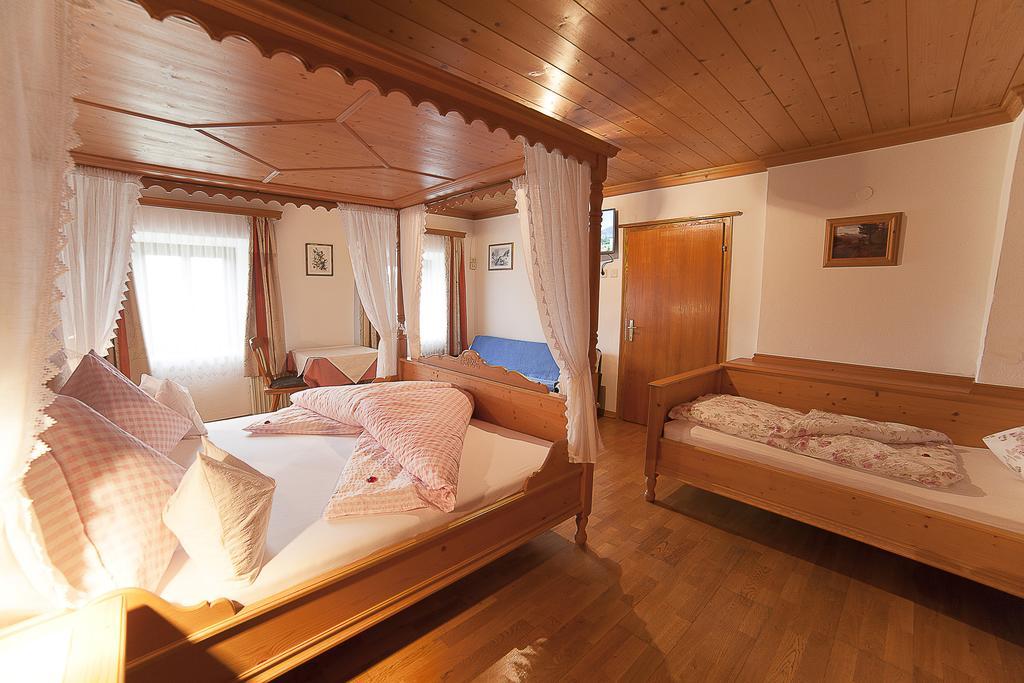 Bauernhofurlaub Sinnhubgut التنماركت ام بوناغ الغرفة الصورة